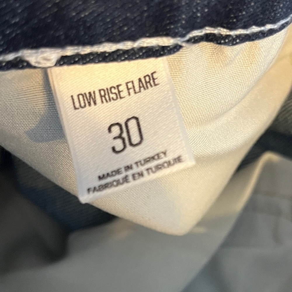 BDG Low Rise Flare Patterned Jeans Size 30 Inseam 32” New With Tags - Picture 8 of 10